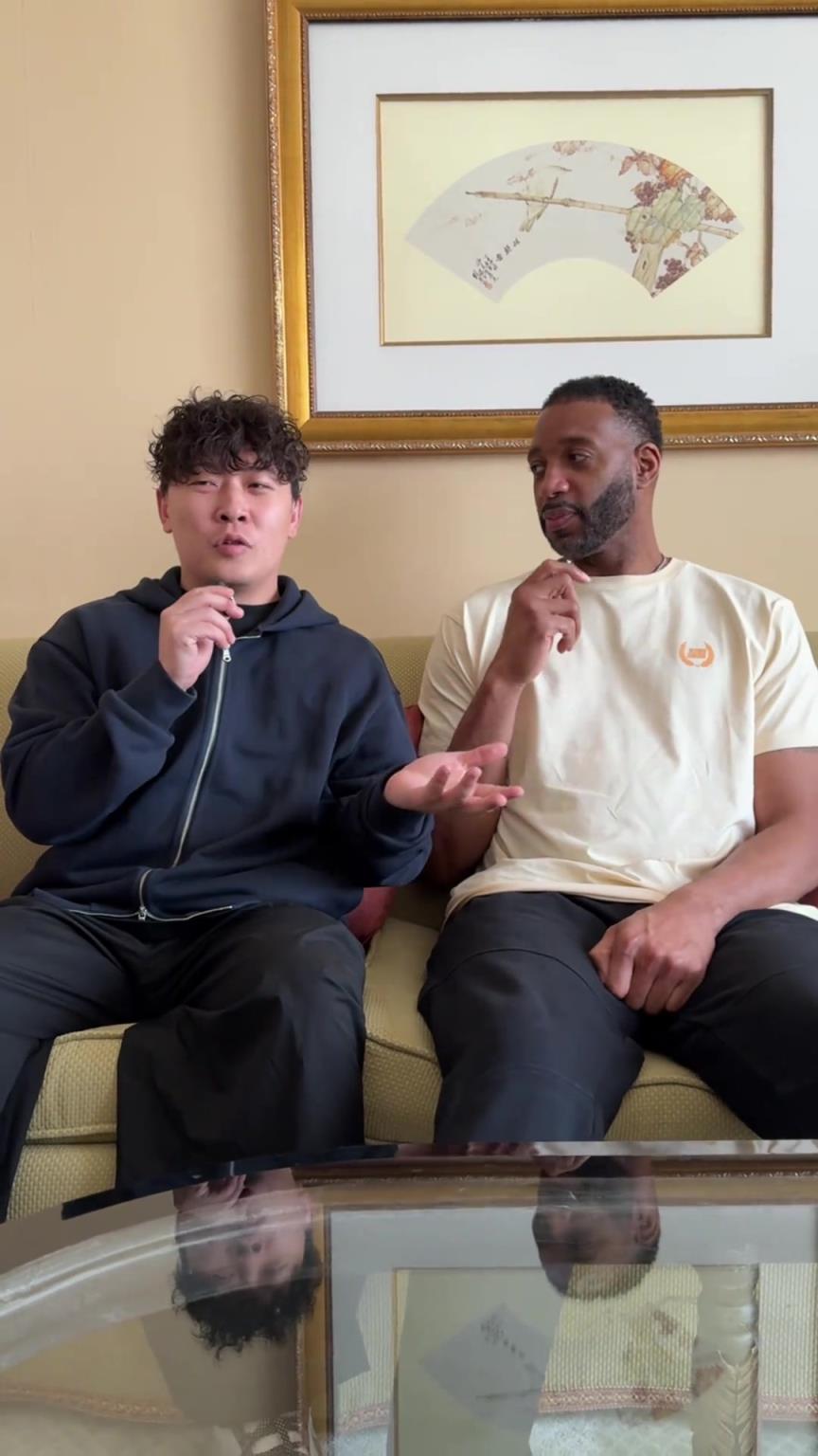 小伙子你真勇啊，在麥迪面前“那個(gè)，那個(gè)”的