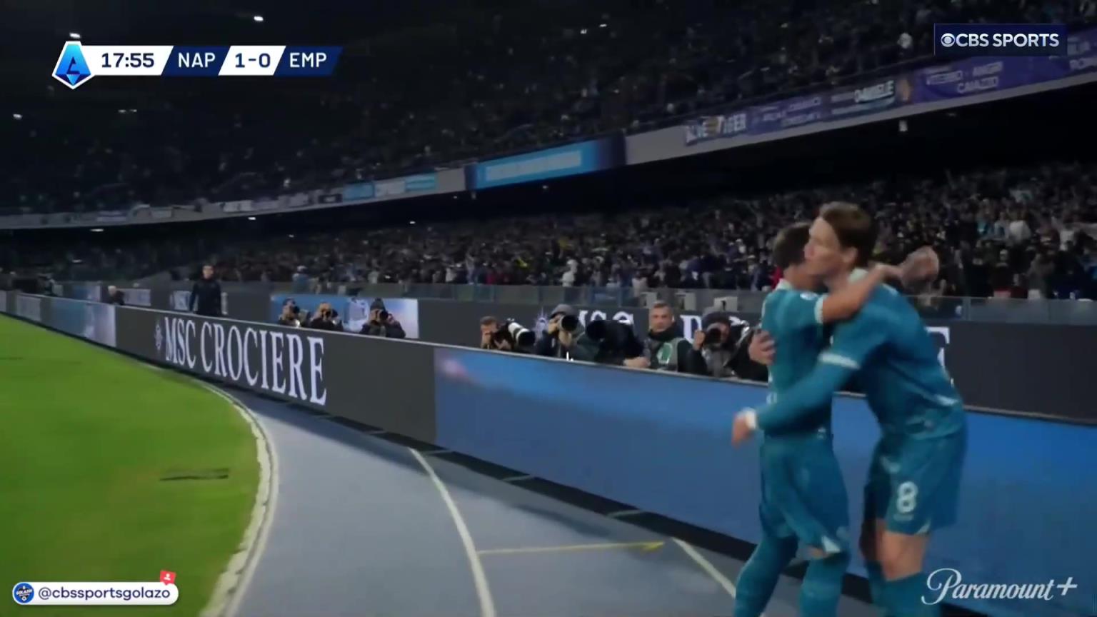 完美進(jìn)球！麥克托米奈中場帶球一條龍外圍勁射破門！