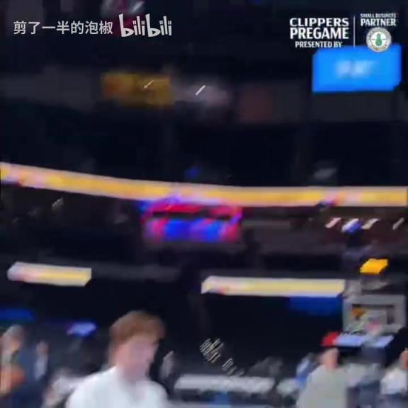 寶藏球員！你覺得小瓊斯能延續(xù)去年季后賽的亮眼表現(xiàn)嗎？